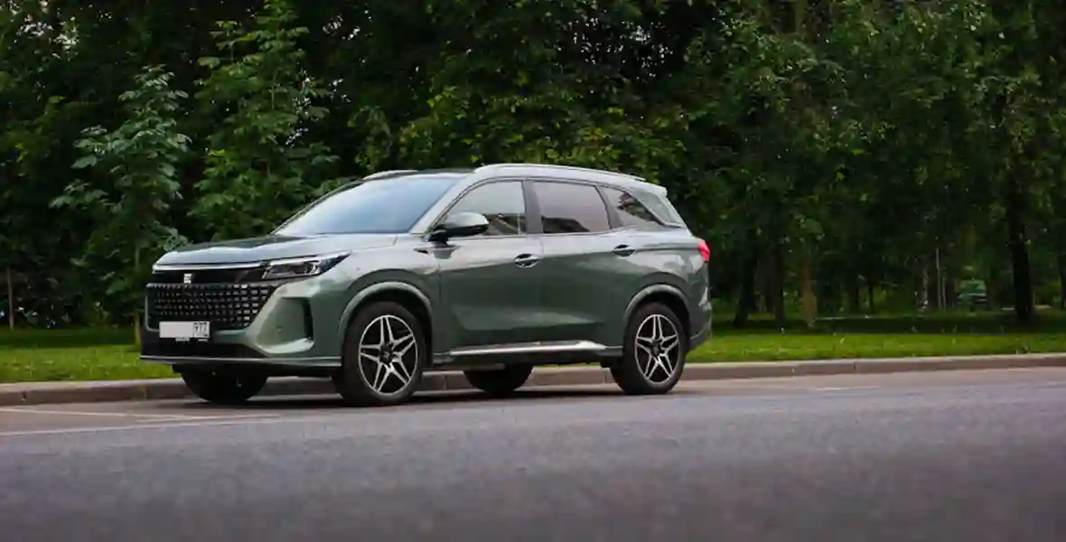 Рассуждения о рестайлинге EVOLUTE i‑SPACE и летний фотосет